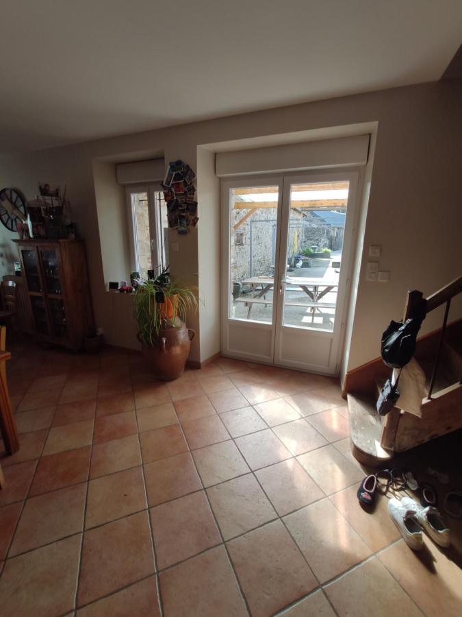 Bienvenue Chez Joelle Et Andre Au 207 Bed & Breakfast Balaze Exterior foto