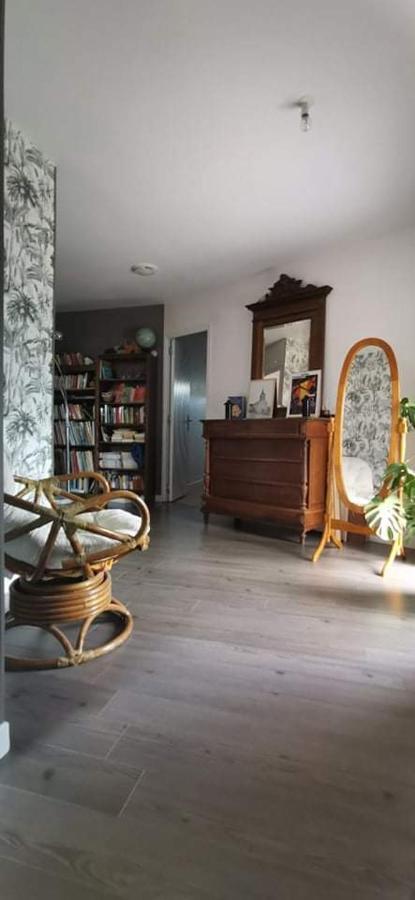 Bienvenue Chez Joelle Et Andre Au 207 Bed & Breakfast Balaze Exterior foto