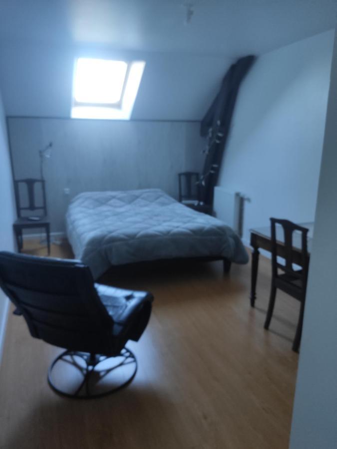 Bienvenue Chez Joelle Et Andre Au 207 Bed & Breakfast Balaze Exterior foto